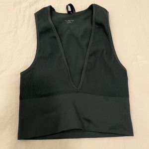 urban outfitters crop top